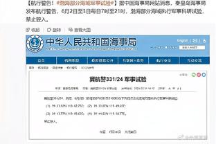 状态上佳！布克半场8投5中拿下16分3板3助 得分全队最高！